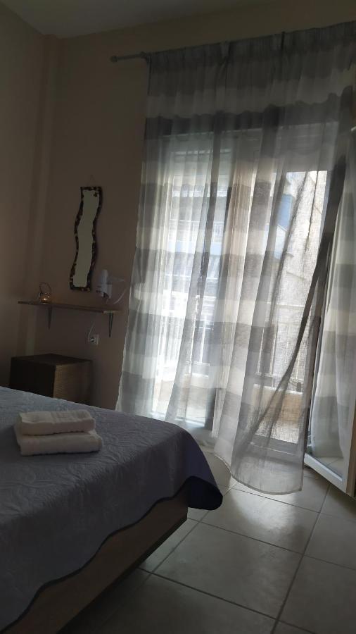 La Mer Rooms Peraia Bagian luar foto