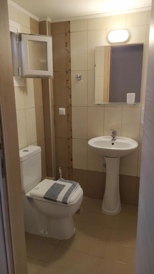 La Mer Rooms Peraia Bagian luar foto