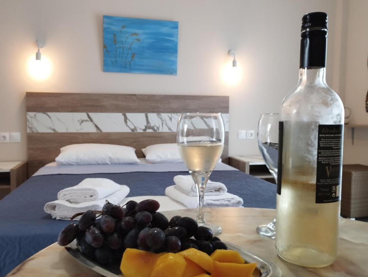 La Mer Rooms Peraia Bagian luar foto